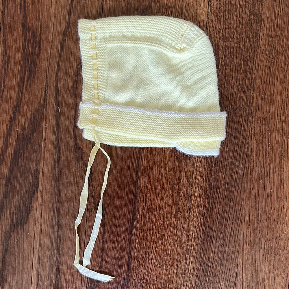 Vintage yellow knit baby bonnet/cap